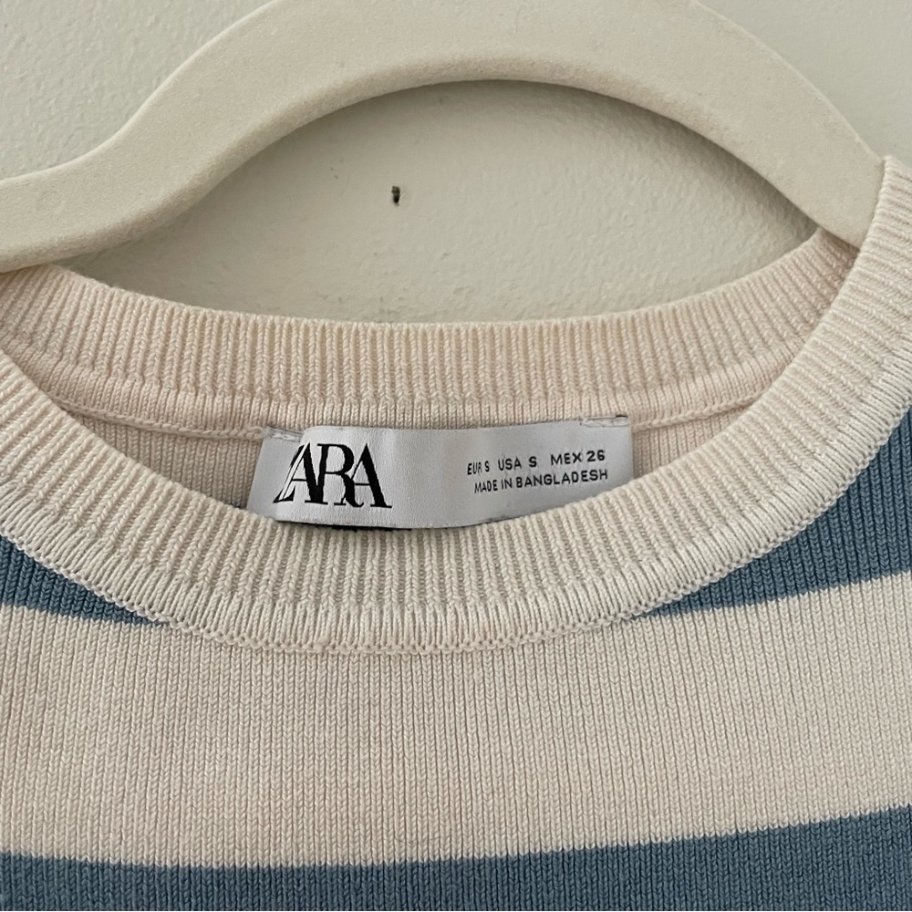 Zara Blue and White Striped Crop Tank Top - Picture 2 of 4